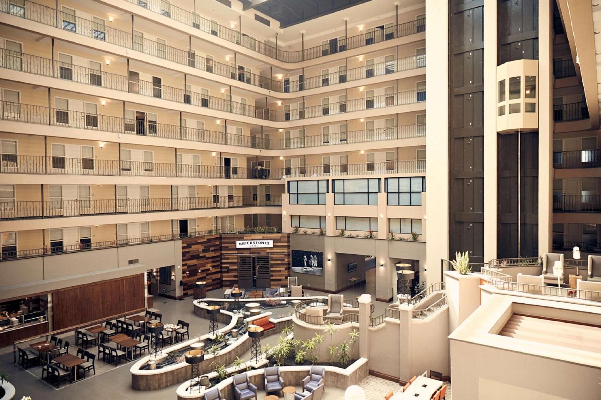 Embassy Suites By Hilton Los Angeles Downey Exterior photo